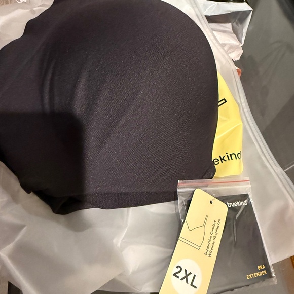 Truekind Black Wireless Bra - Picture 3 of 7